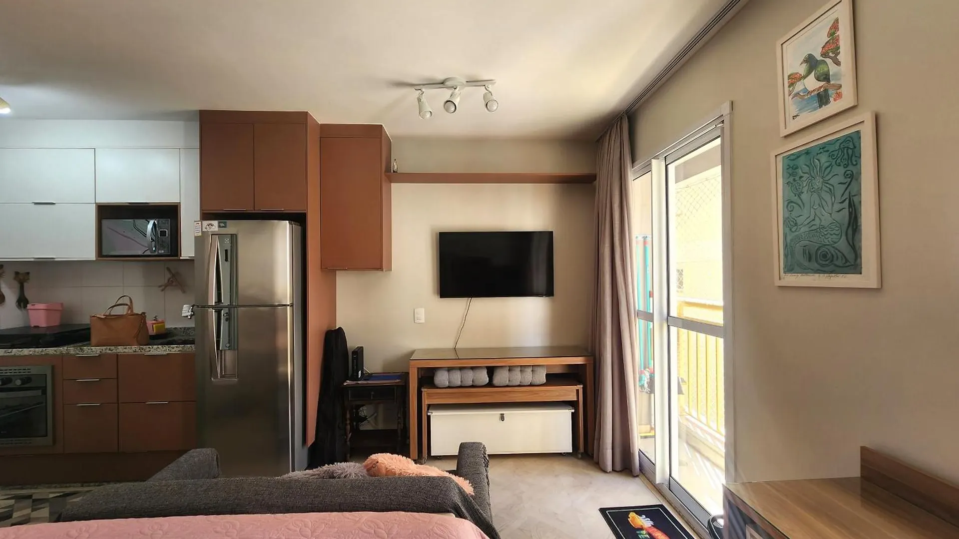 Studio Completo Em Pinheiros Proximo Ao Metro Oscar Freire Sao Paulo 0*,